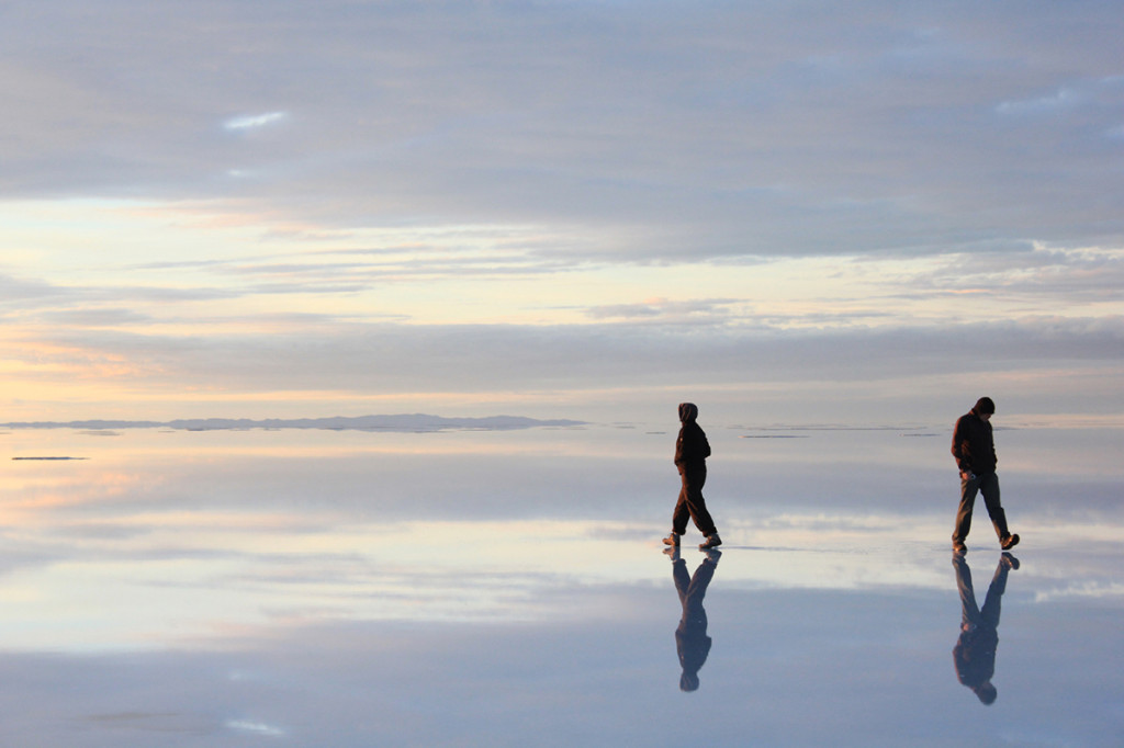 salar-de-uyuni-bolivia-salt-flat-symmetry-reflection-canon-550D-55-250mm-lens-nilla-palmer