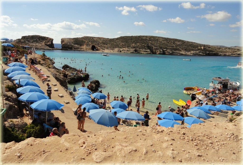 1 a praia lagoa azul